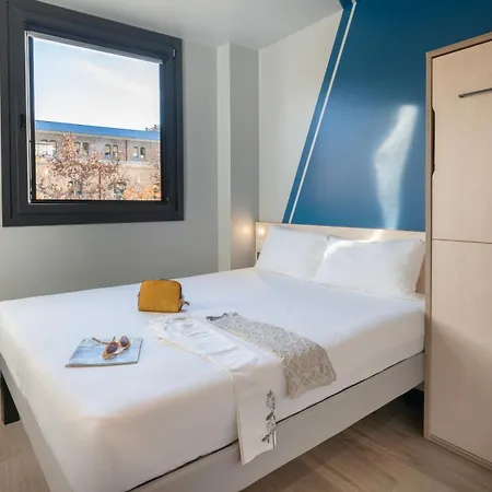 Ibis Budget Centro Puerto * Valencia