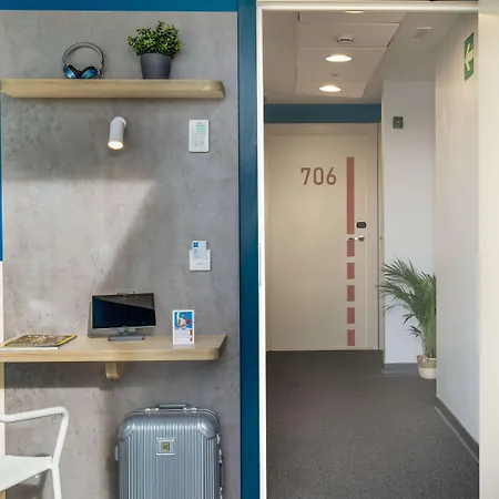 Ibis Budget Centro Puerto Valencie