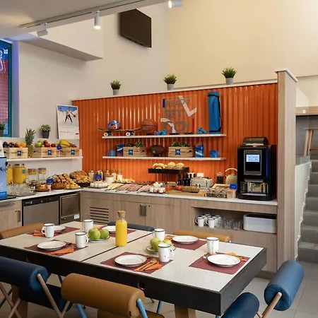 Ibis Budget Centro Puerto * Valencia